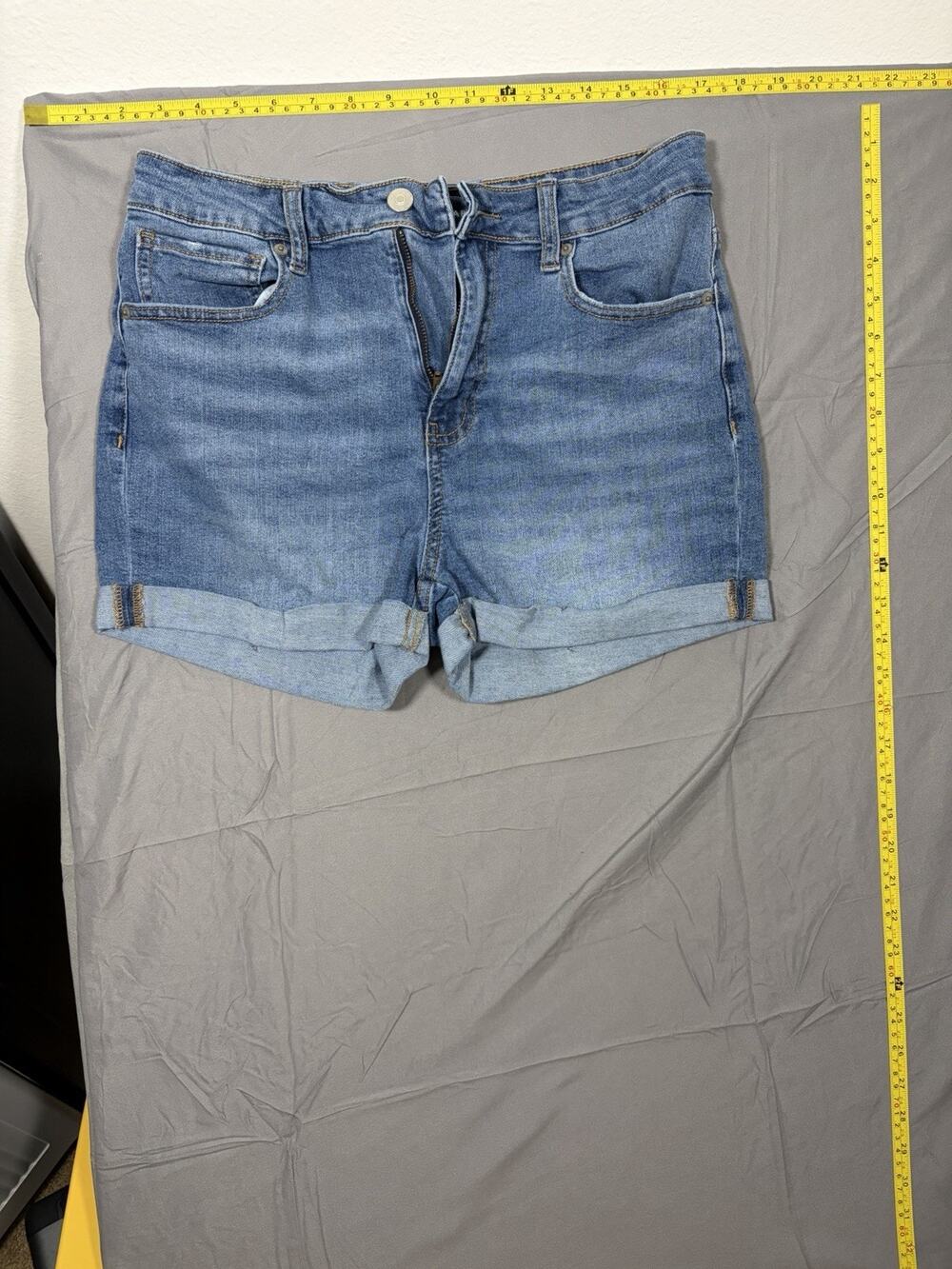 No Boundaries Shorts Womens 11 Juniors Blue Mid Rise Skinny Slim Stretch Denim